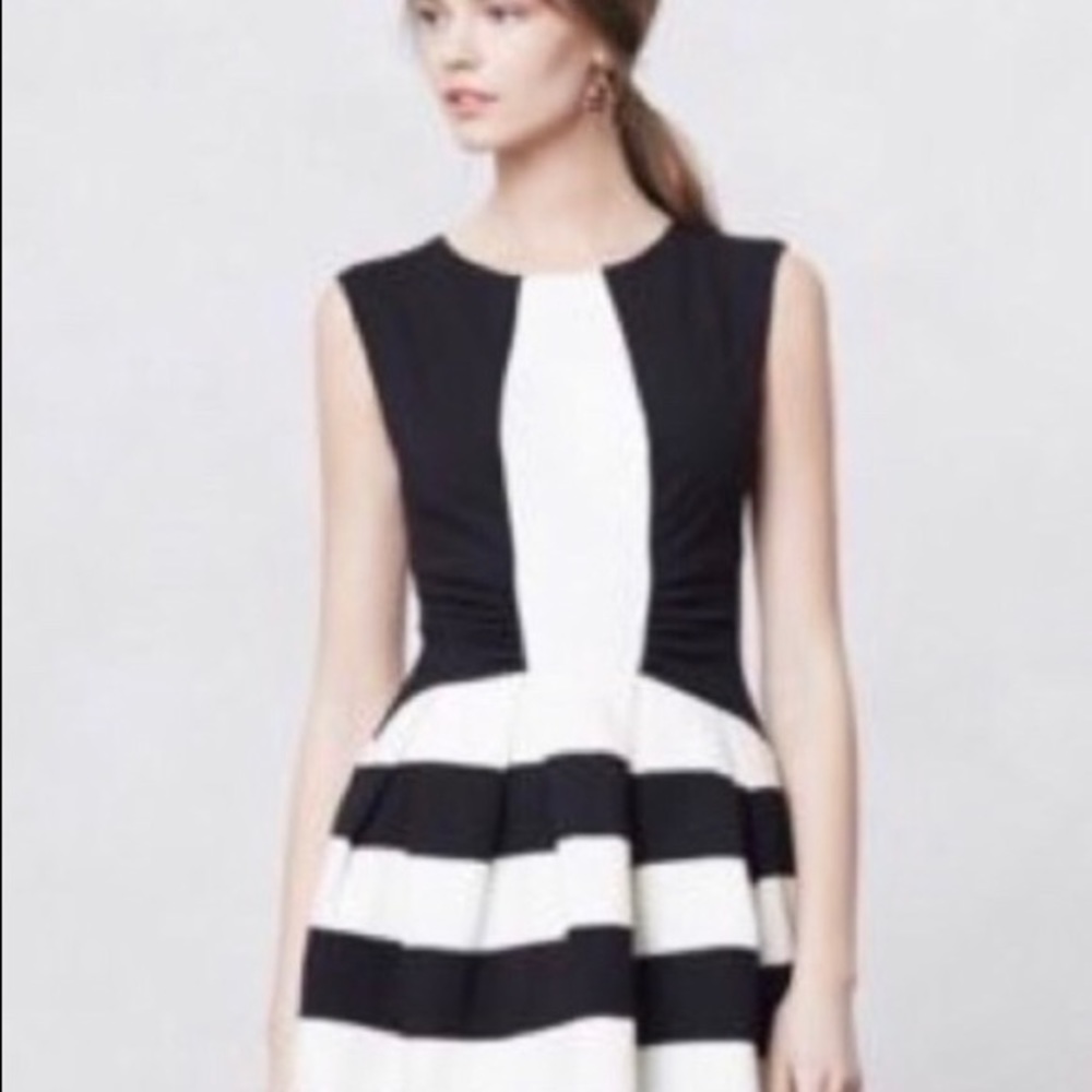 Beautiful Eva Franco dress.